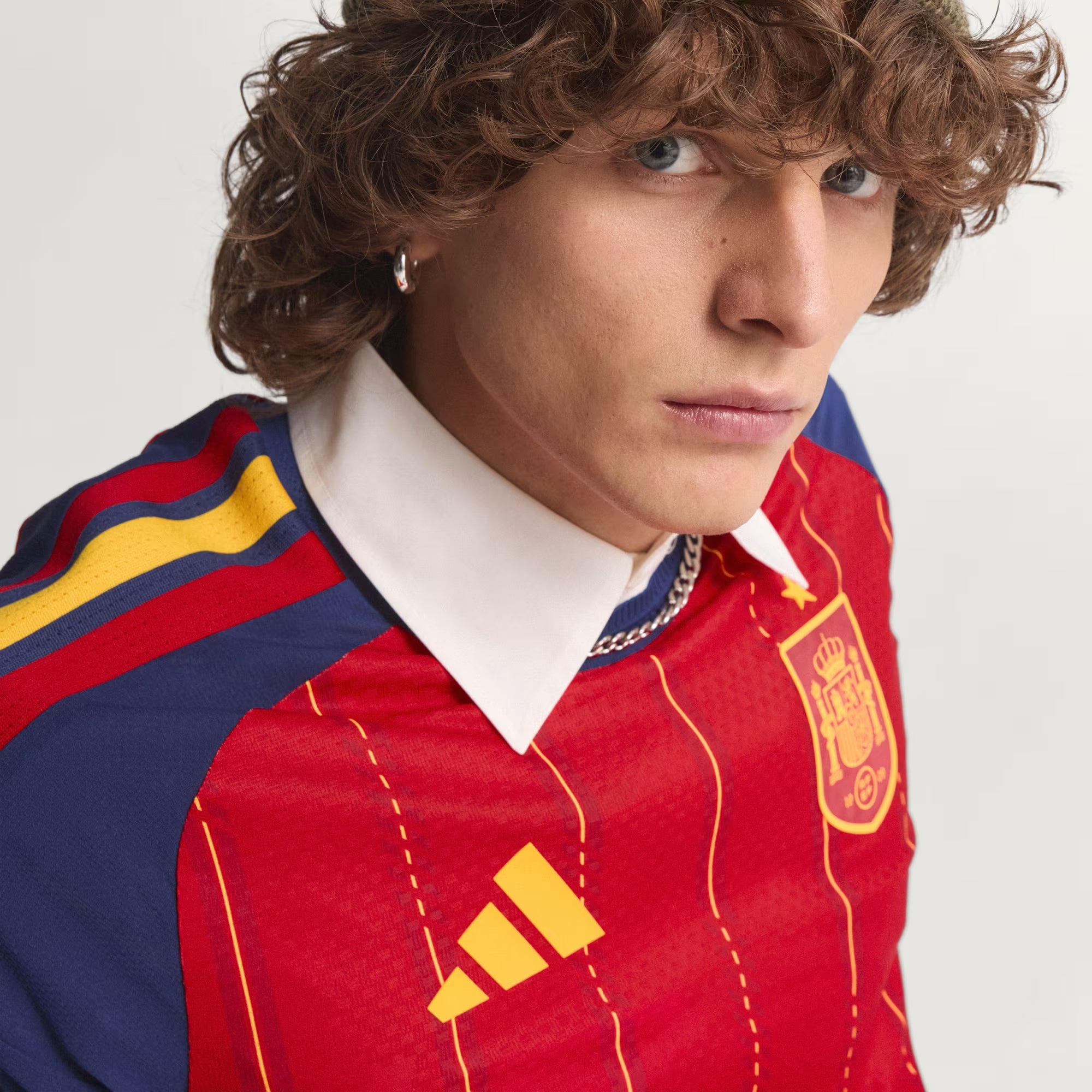 SPAIN WORLD CUP 26 HOME JERSEY - OFFSIDE CLUB