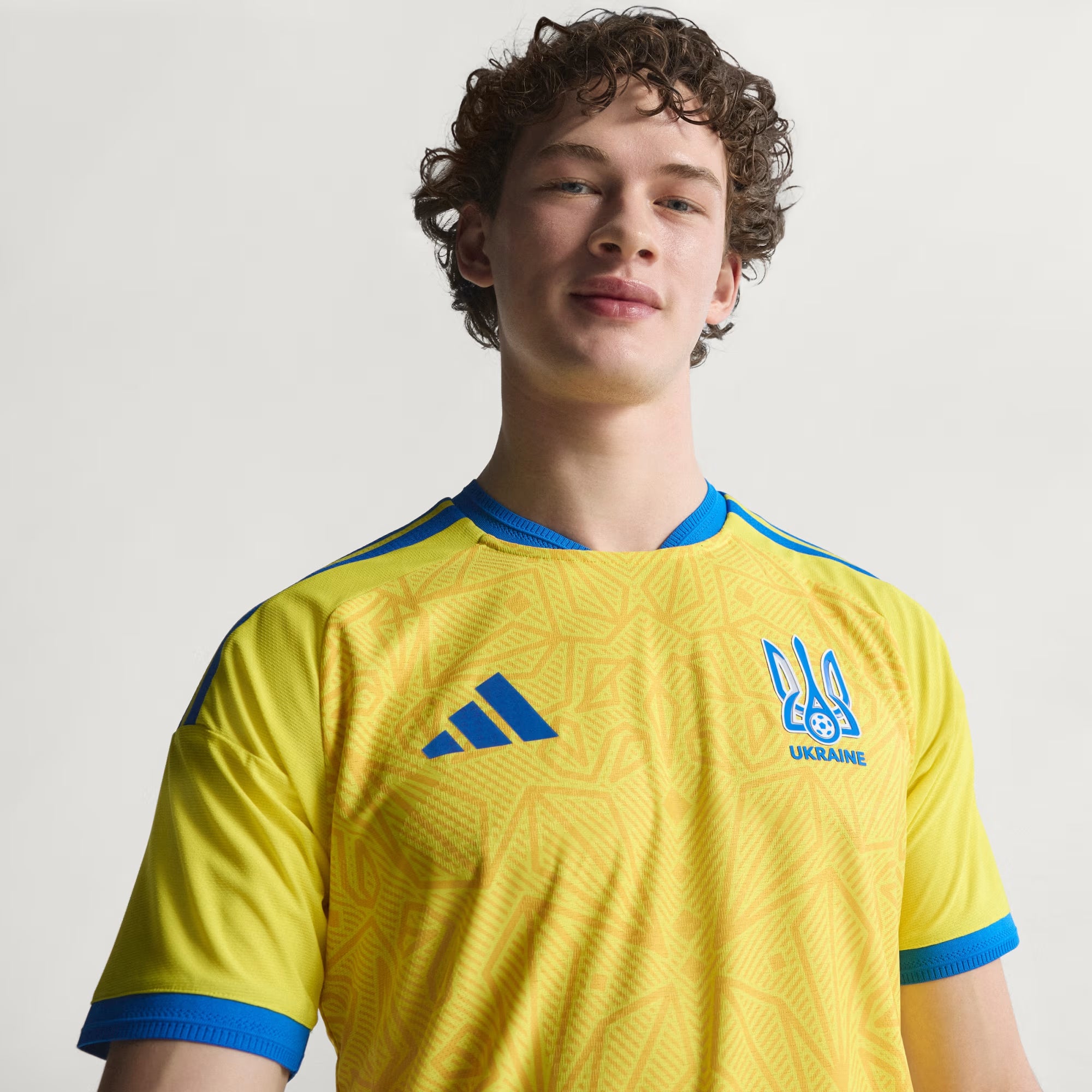 UKRAINE 26 HOME JERSEY - OFFSIDE CLUB